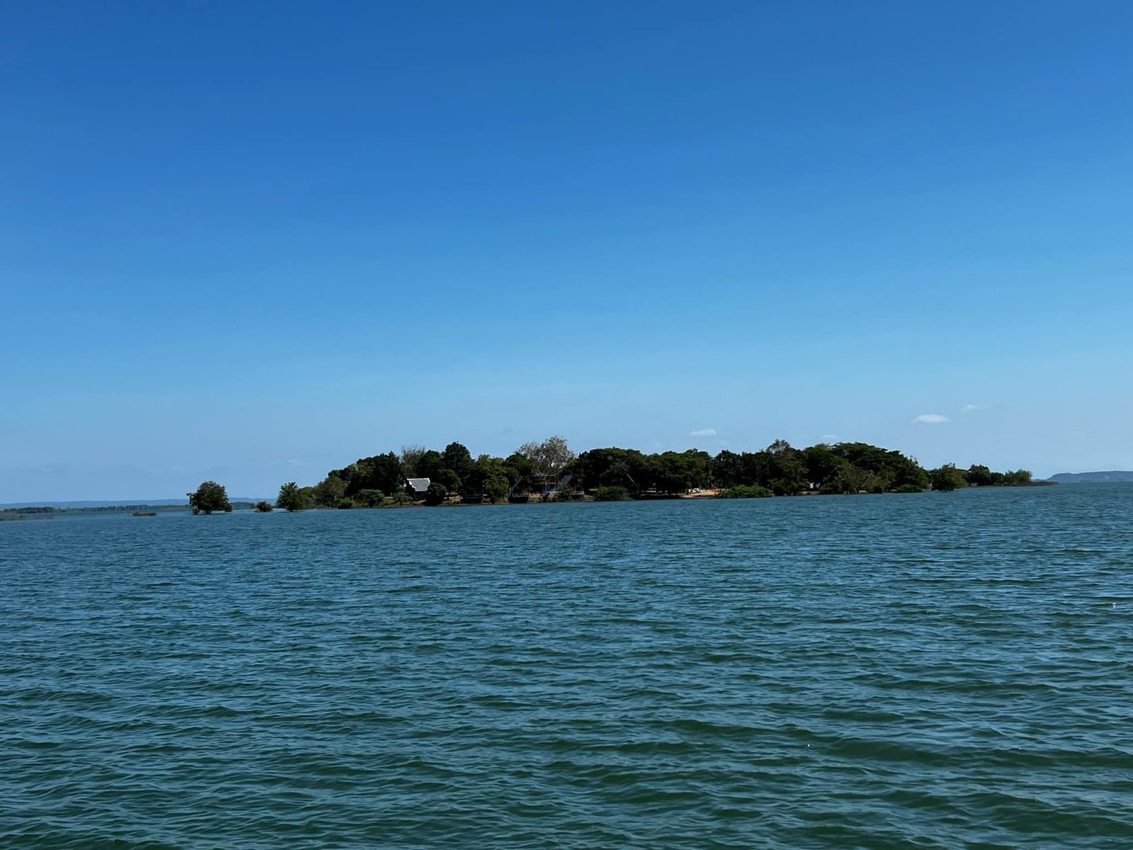 Toàn cảnh đảo