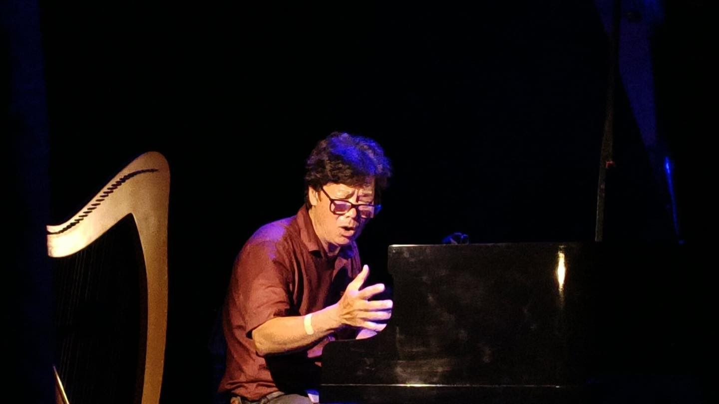 Piano giữa rừng